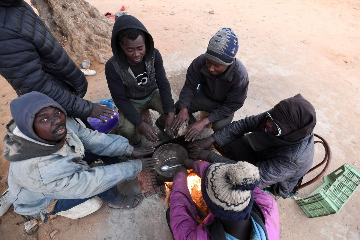 تونس فشلت في مواجهة تدفق المهاجرين الأفارقة عبر الحدود