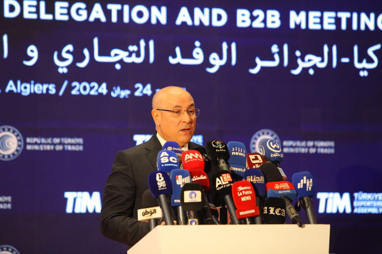 وزير التجارة الجزائري ينفي منع الواردات الأوروبية أو تجميدها