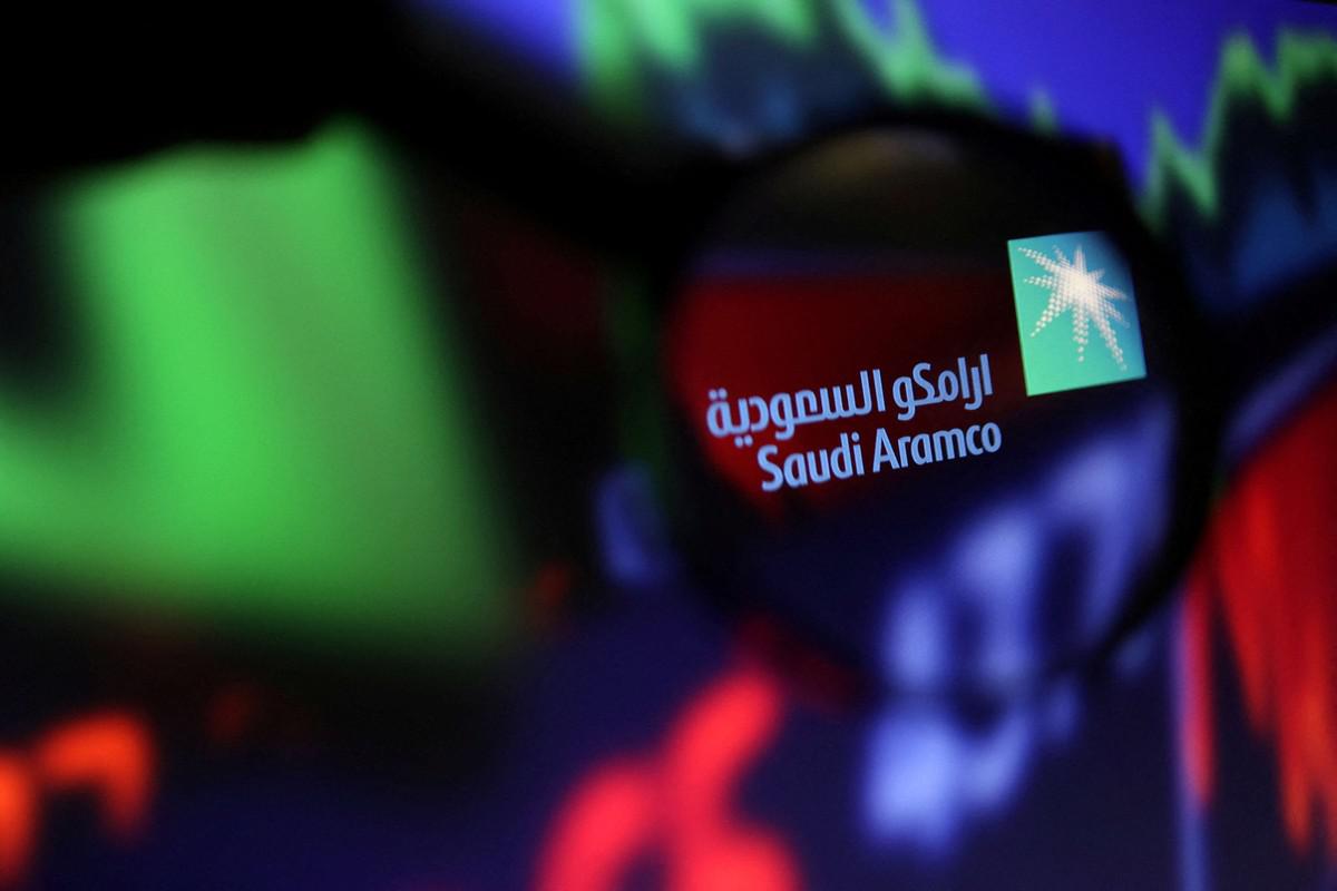 الخطة الأصلية تقضي بإدراج خمسة بالمئة من الشركة في بورصة عالمية كبرى