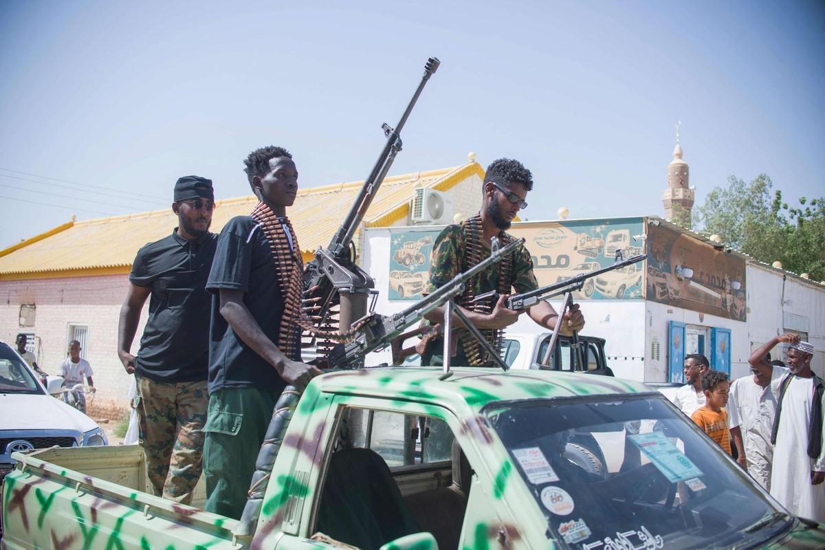 الجيش السوداني يصر على الحسم العسكري