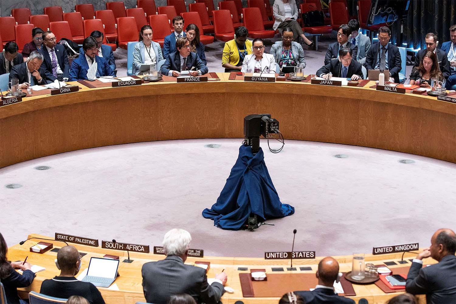 Russia proposed amendments to the US text that included calling upon both Hamas and Israel to accept the proposal and demanding an immediate, unconditional and permanent ceasefire respected by all parties