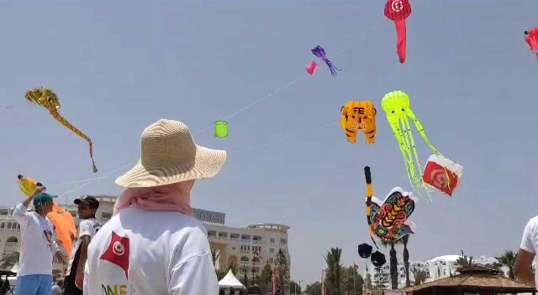 طائرات ورقية