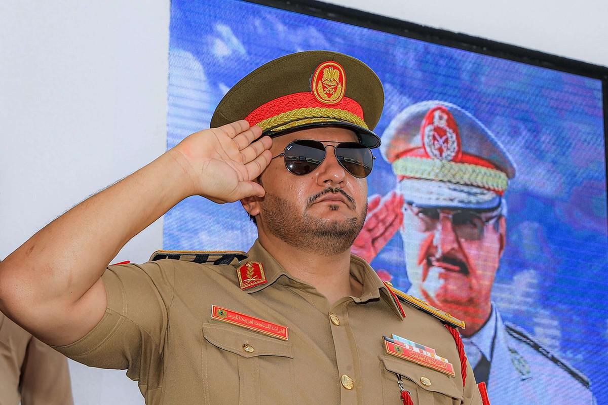 نجل حفتر يبحث عن شرعية دولية 