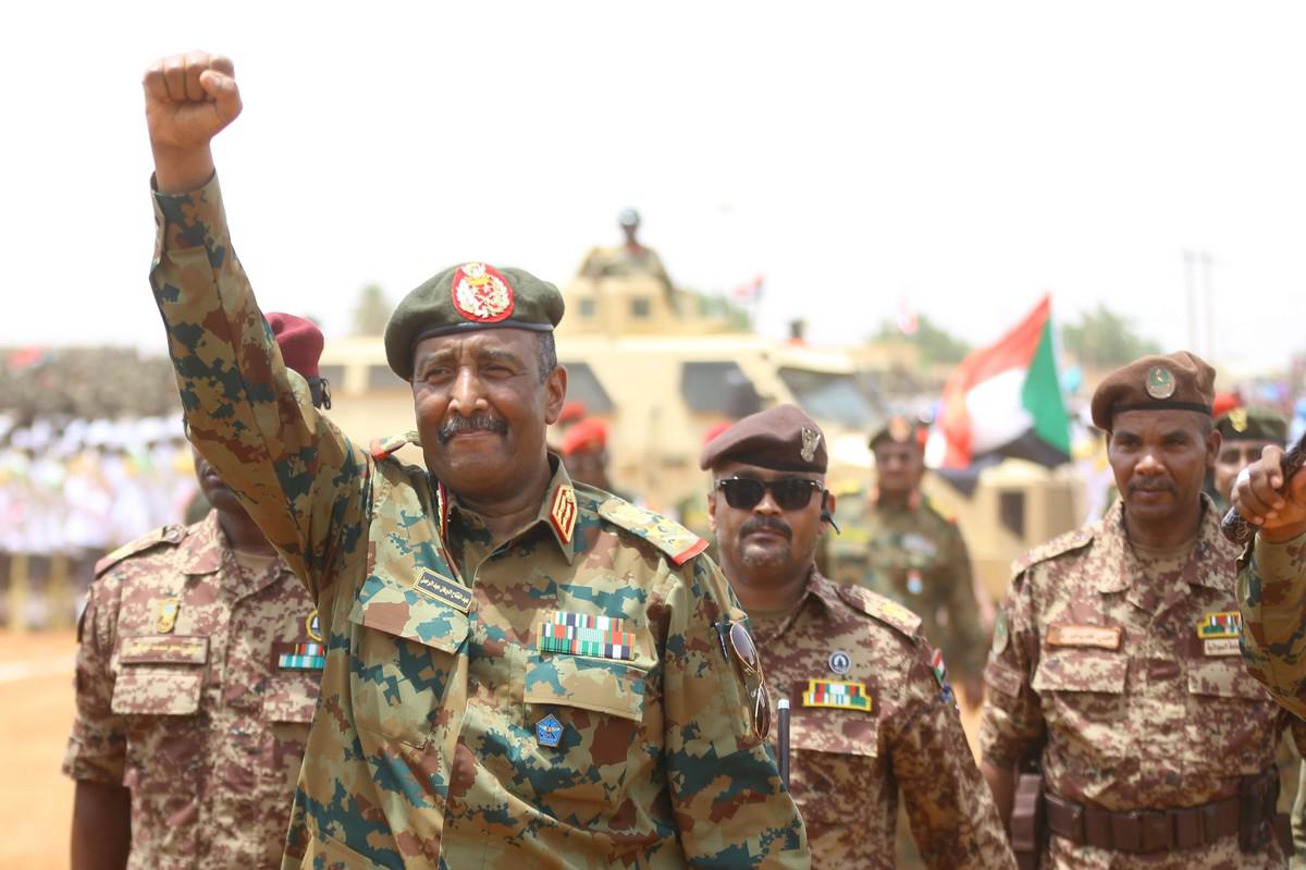 البرهان يتجاهل كافة الدعوات لوقف الحرب 