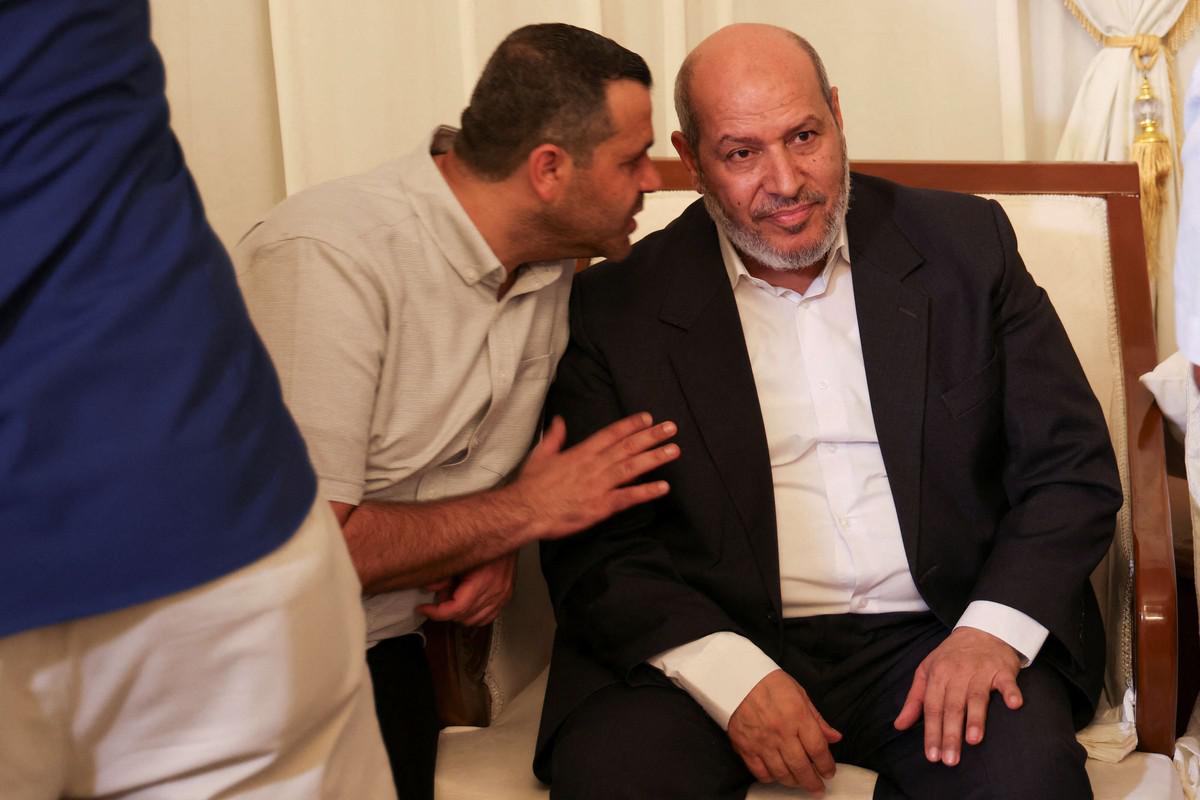 خليل الحية من بين أبرز المرشحين لقيادة حماس