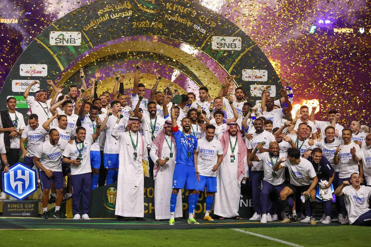 الهلال