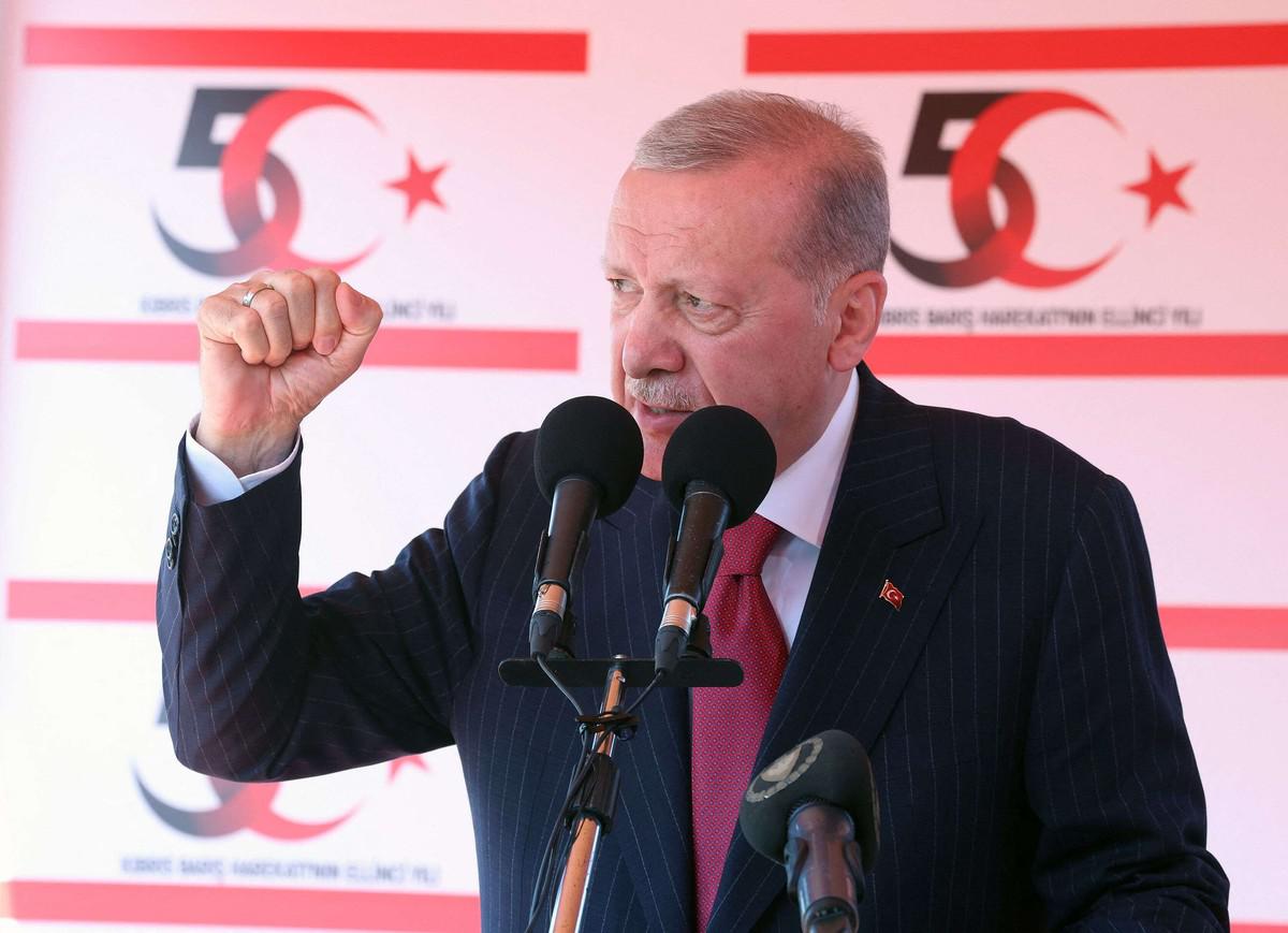 أردوغان: نحن نواجه فاشية رقمية لا تتسامح حتى مع صور الشهداء الفلسطينيين وتحظرها على الفور