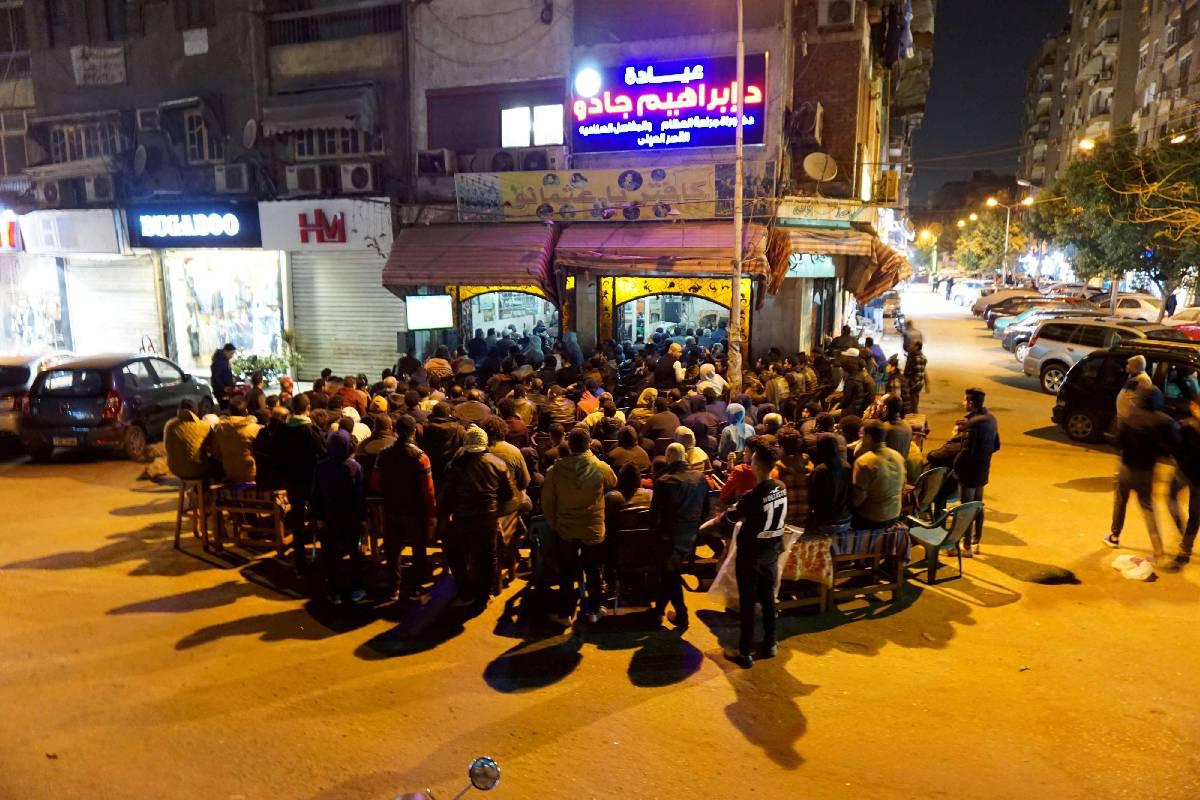 مقهى في القاهرة