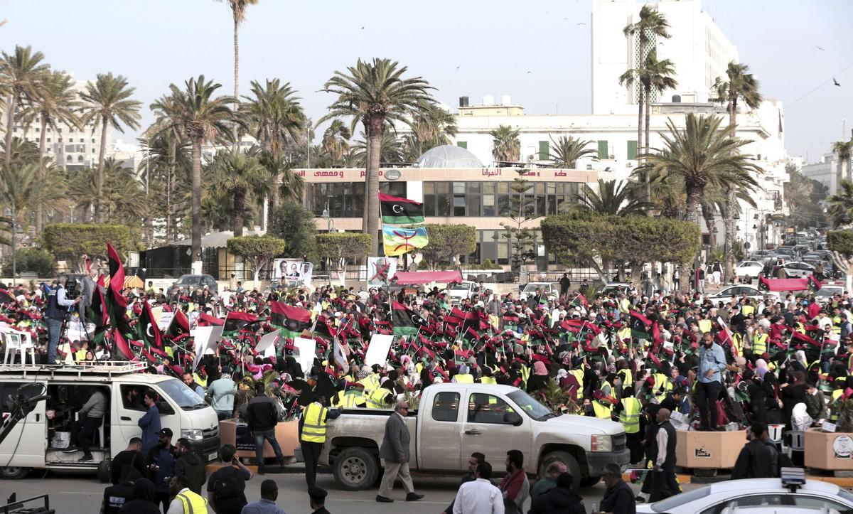 التحرك ضد الانقسامات بات ضرورة عند الليبيين  