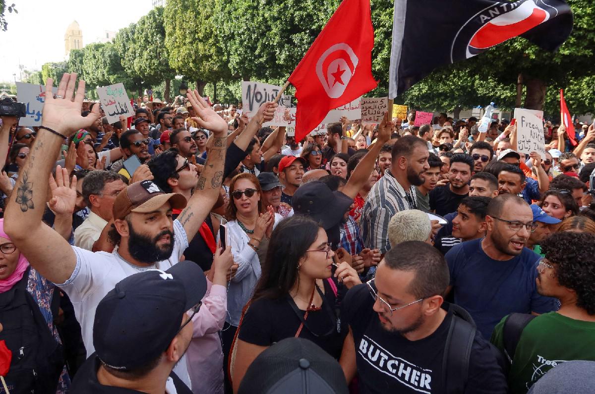 مخاوف التونسيين ترتفع باقتراب موعد الاقتراع