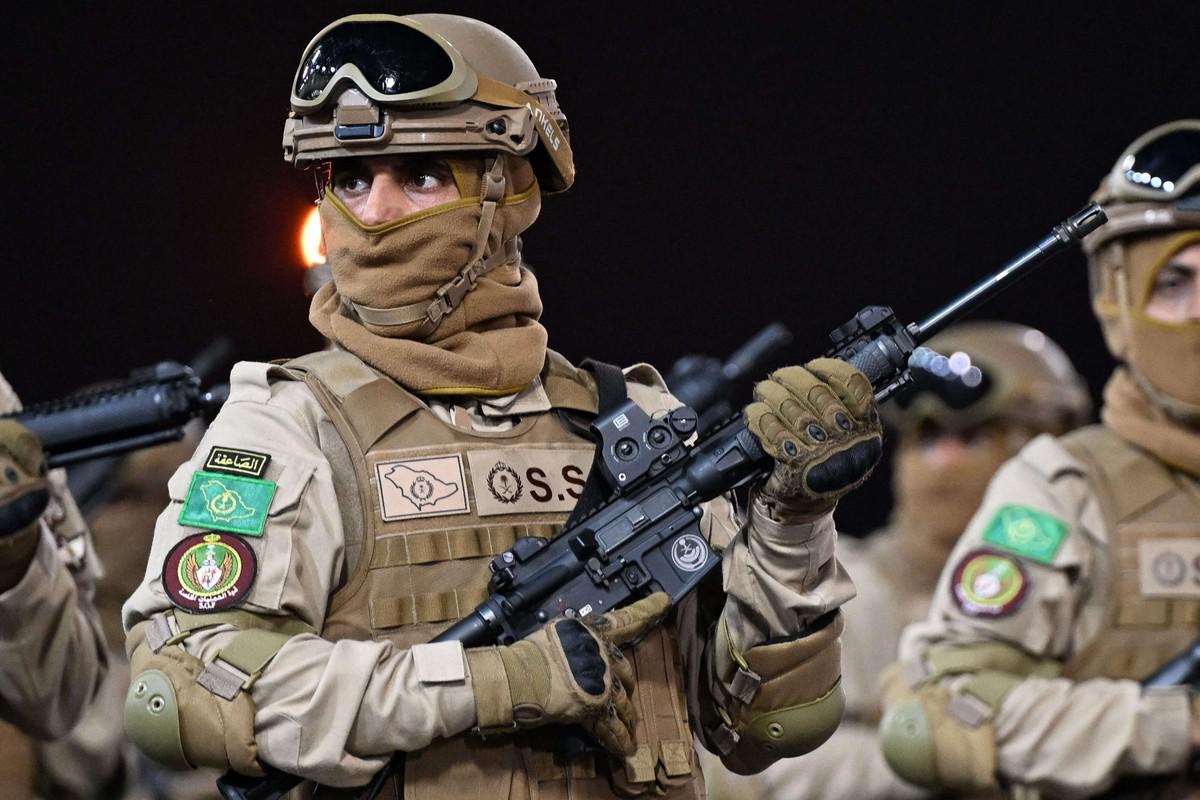 السلطات السعودية تتصدى للتنظيمات الارهابية بيد من حديد 