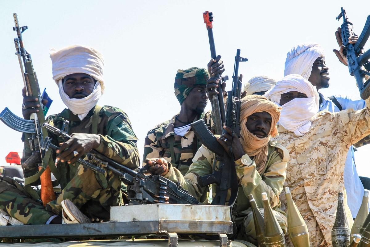 توريد السلاح من أسباب استمرار النزاع في السودان وخاصة دارفور