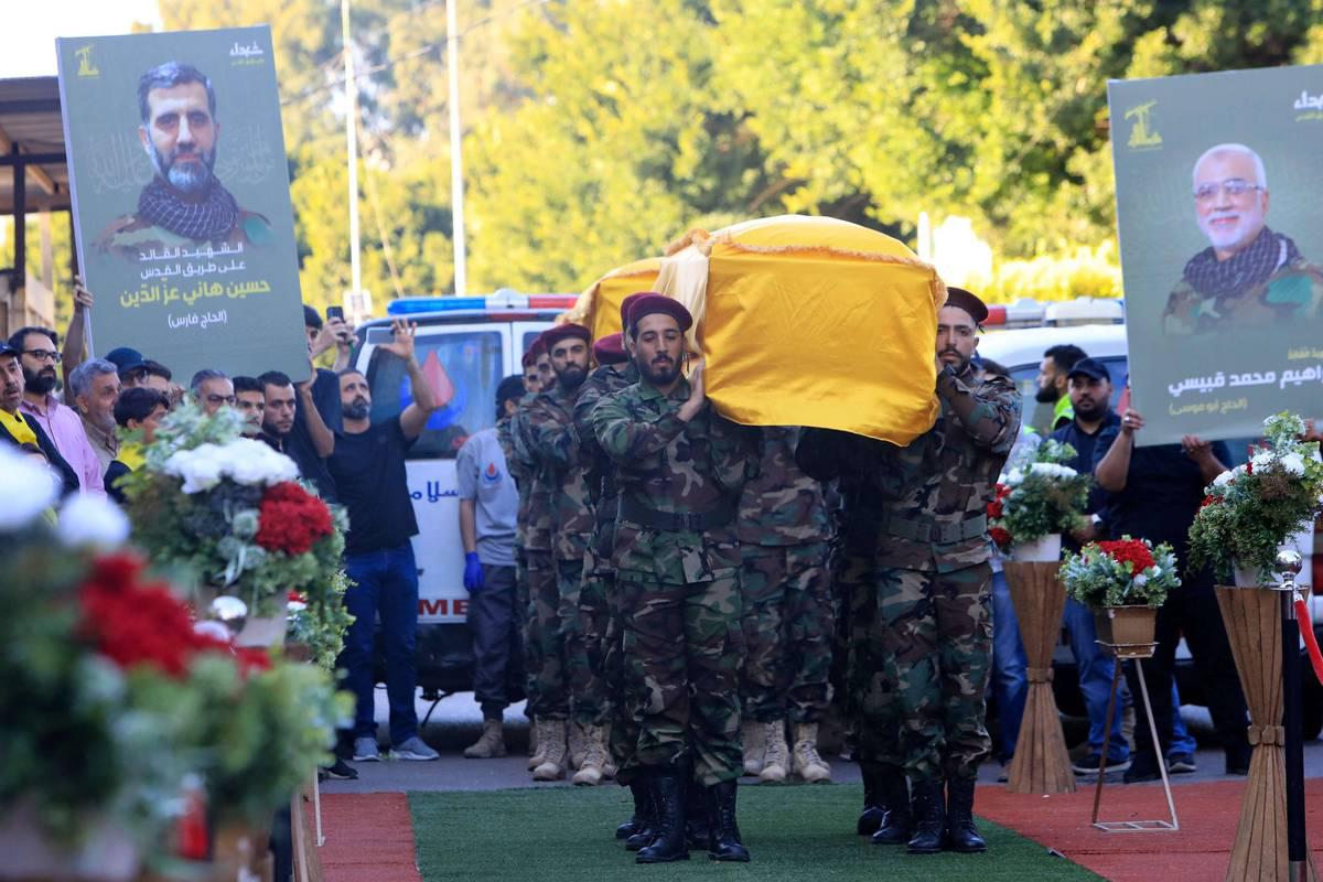 تشييع قادة كبار في حزب الله قتلوا في غارة إسرائيلية
