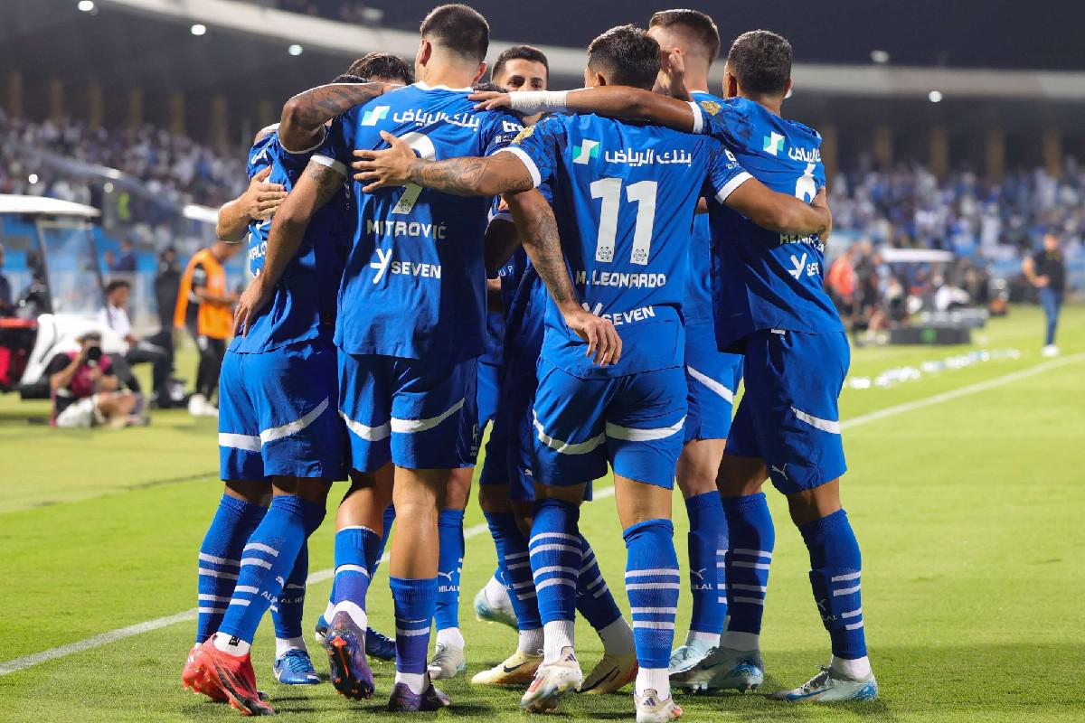 الهلال