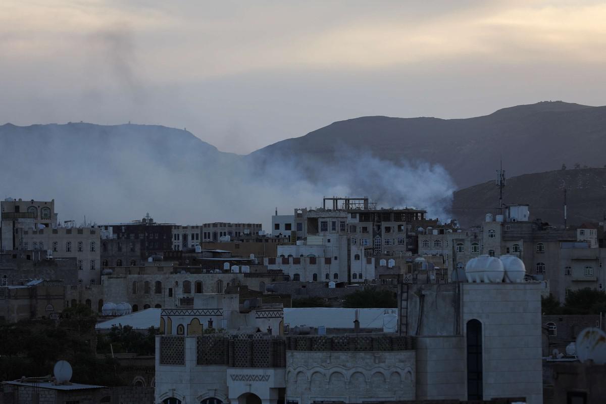 15 غارة على عدة أجزاء من اليمن 