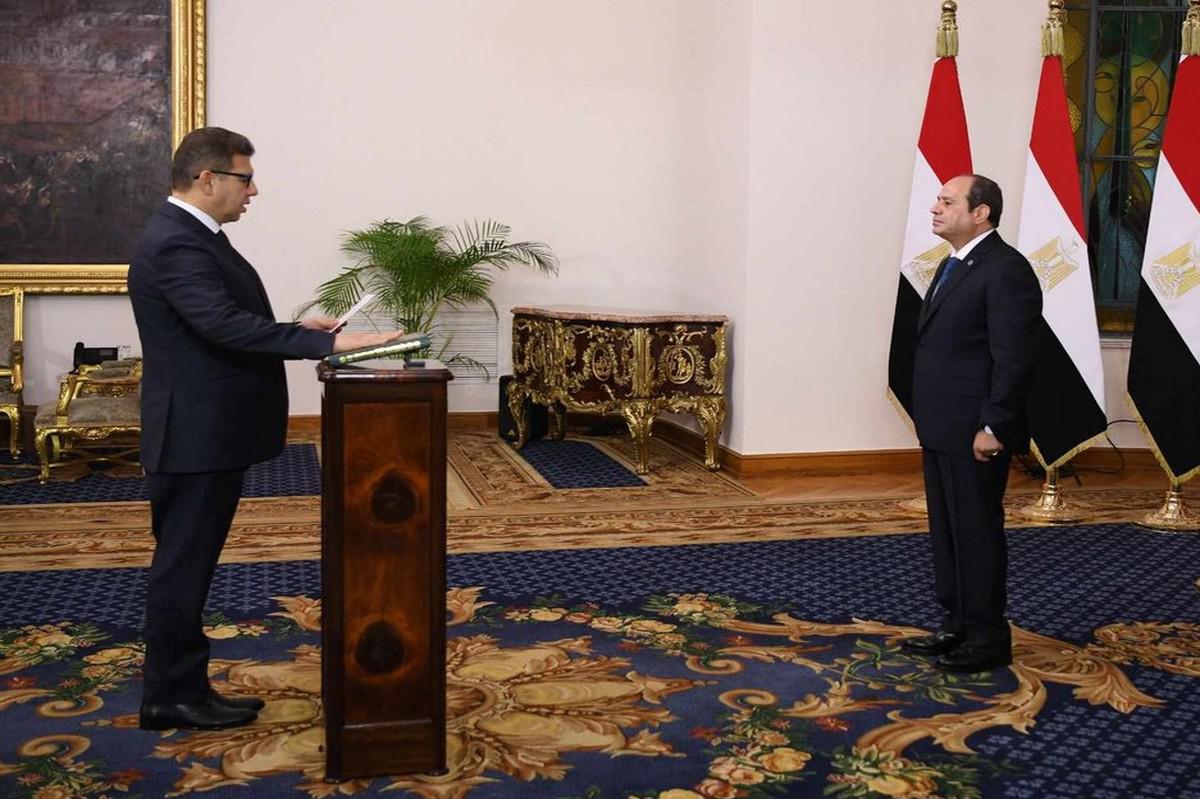 حسن محمود رشاد يؤدي اليمين رئيسا جديدا للمخابرات 
