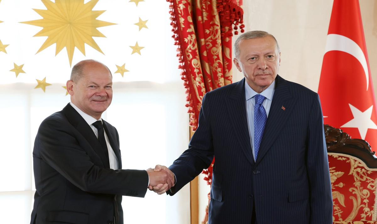 أردوغان يراهن على التقارب مع ألمانيا لحلحلة تعثر صفقات السلاح 