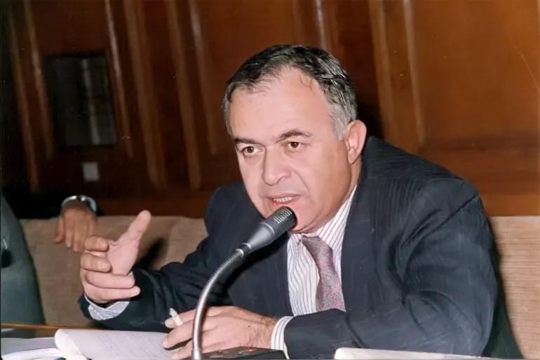  فخري قعوار
