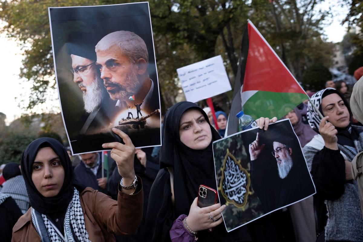 تظاهرة في إسطنبول تأبينا ليحيى السنوار وحسن نصرالله