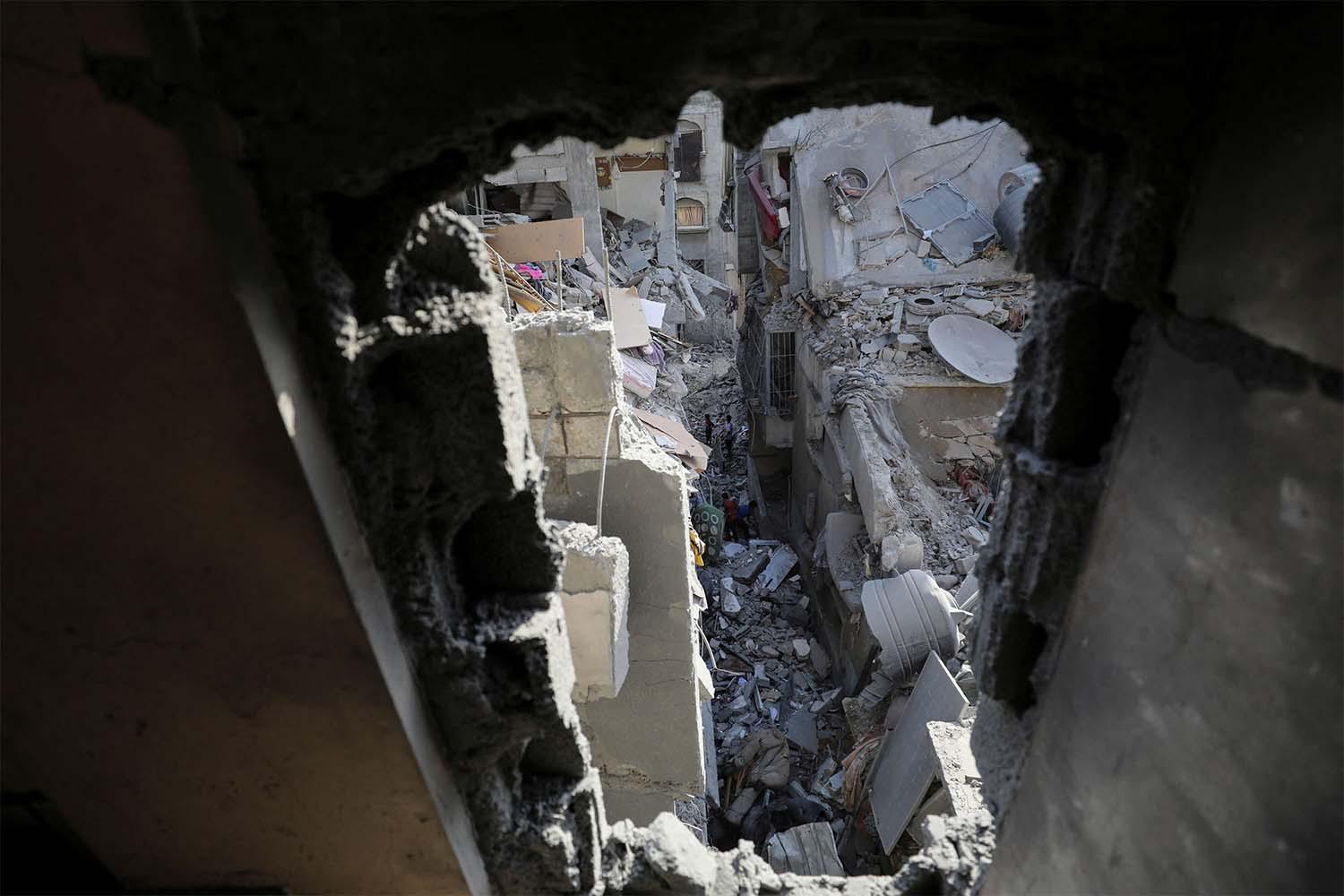 Diplomatic efforts to halt the fighting have stalled 