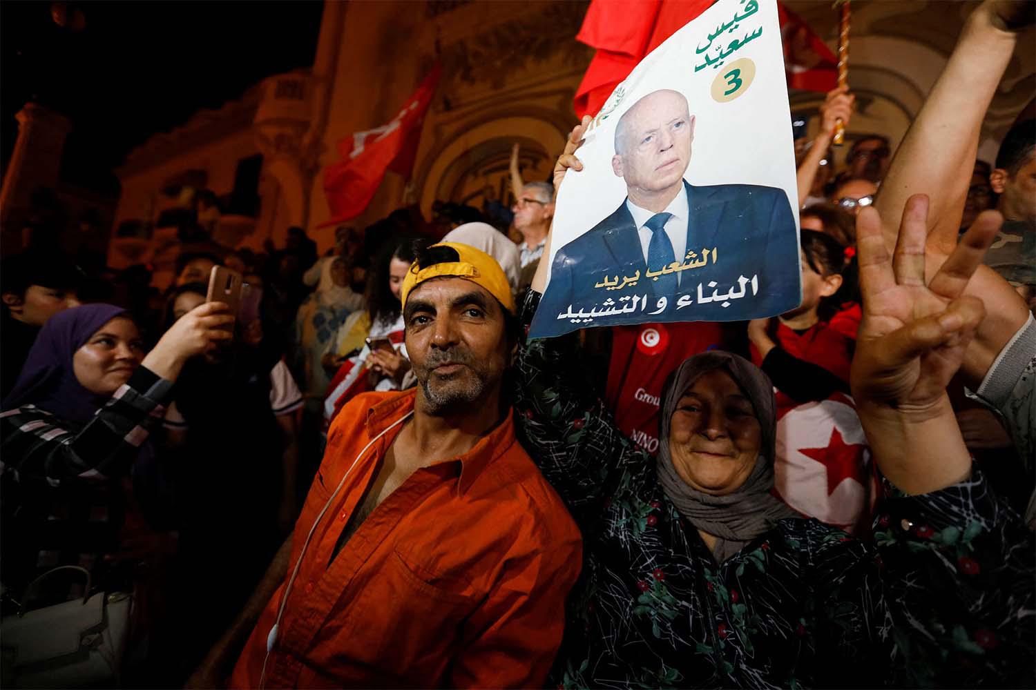 Exit poll puts Saied in the lead with 89.2% of votes