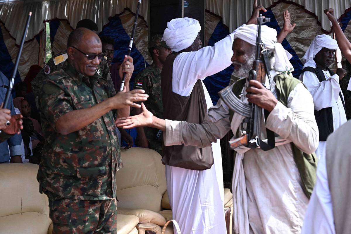 تصعيد عسكري في السودان رغم الجهود الدولية والاقليمية لاحتوائه