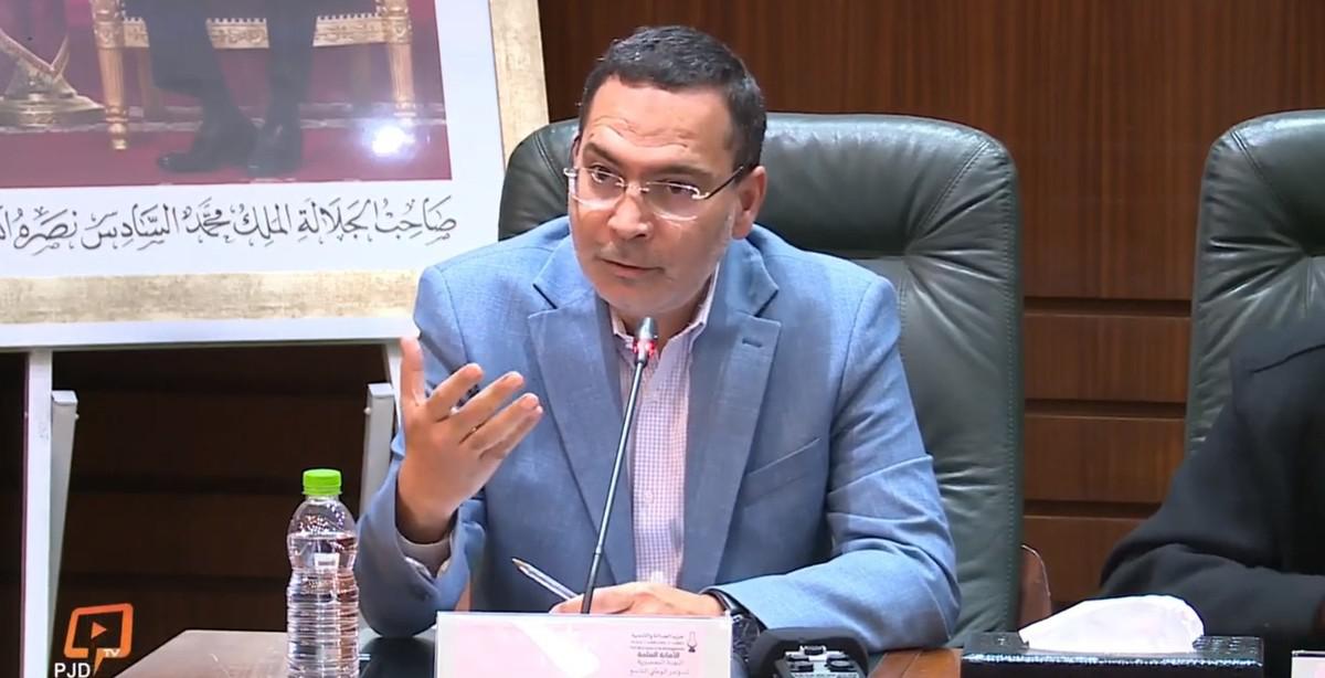 الخلفي يشخص أزمة حزب العدالة والتنمية ومستقبله