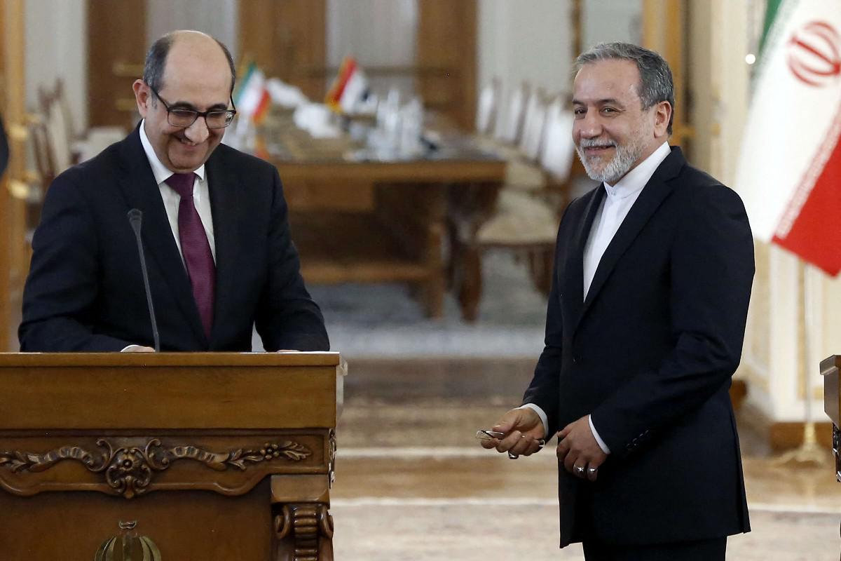 الصباغ يؤدي أول زيارة له إلى طهران على وقع توترات إقليمية