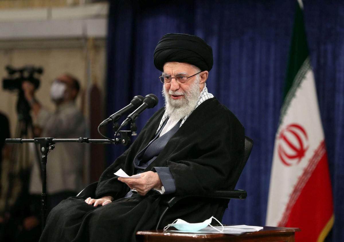 ايران تنفتح على أكثر من سيناريو في حالة وفاة خامنئي