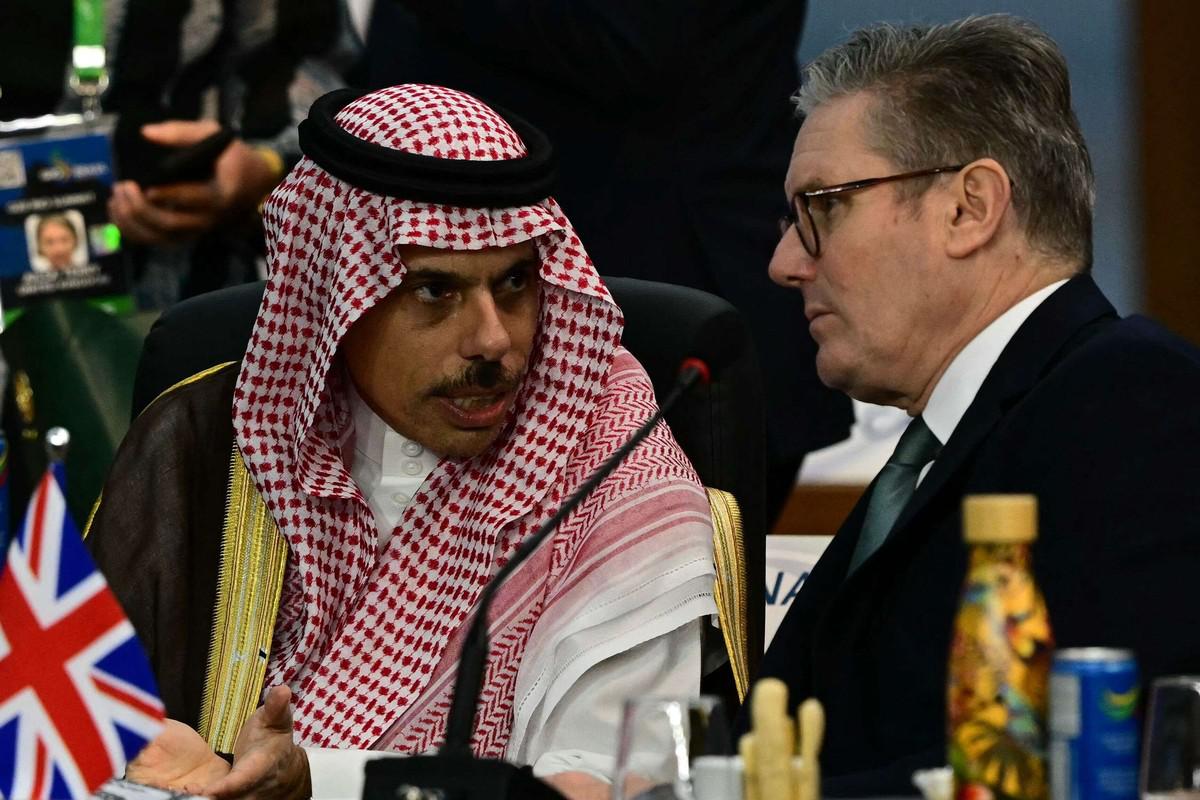 بريطانيا تشدد على التعاون مع دول الخليج الغنية بعد بريكست