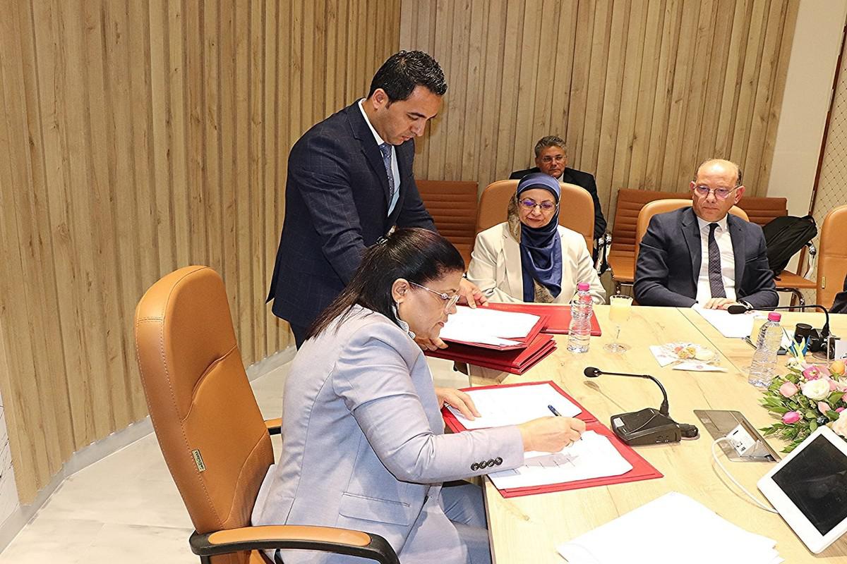 الحكومة تتجه إلى التخفيض في فاتورة الأجور