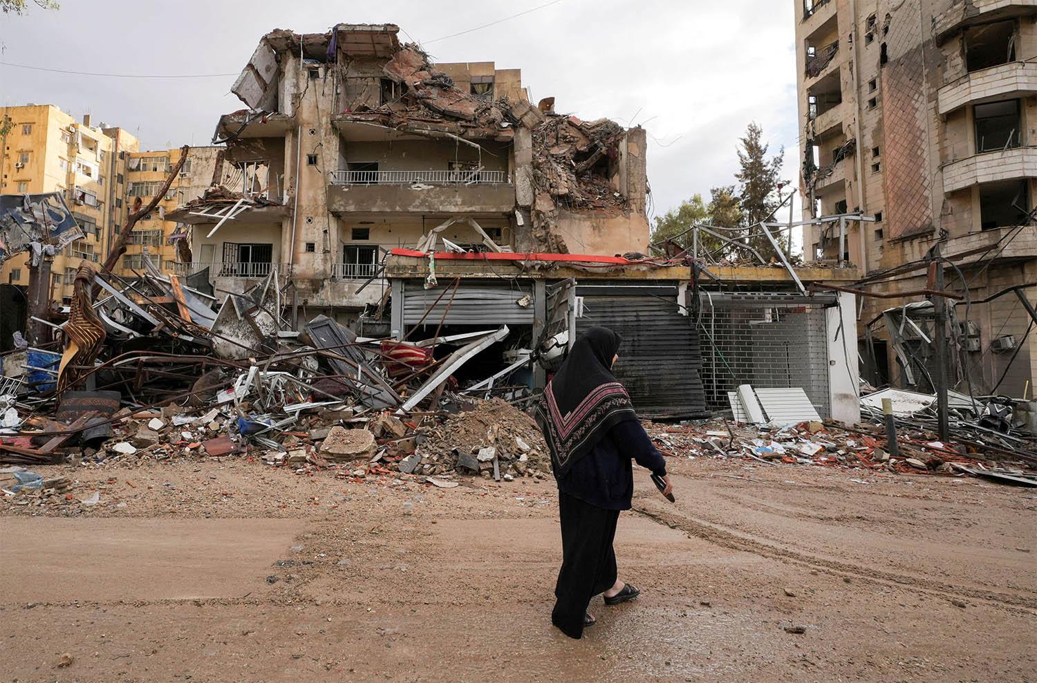 Israel presses on with bombardment of Beirut's southern suburbs