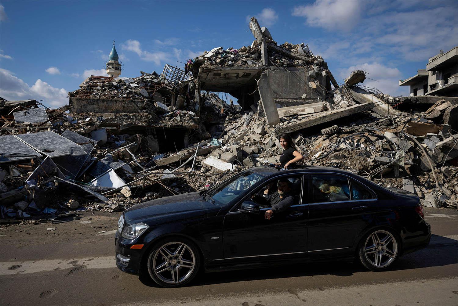 Israeli tank fire hit five towns and some agricultural fields in southern Lebanon