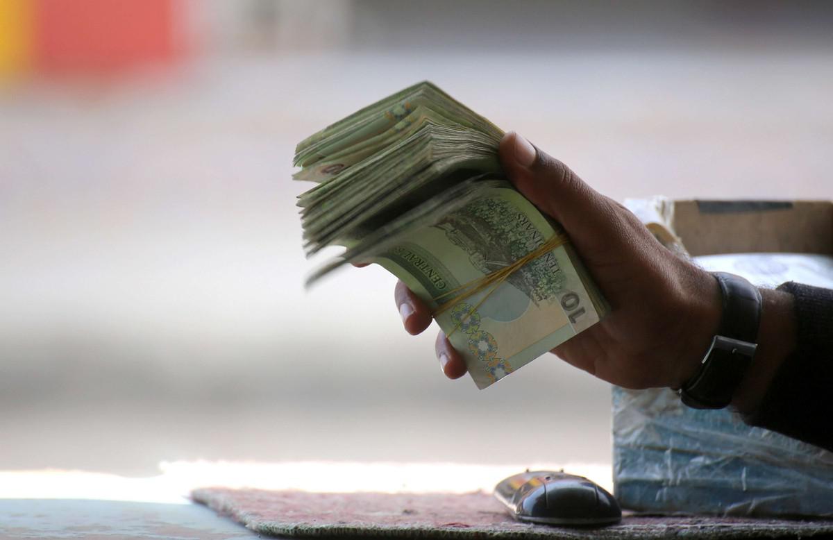 تراجع ملحوظ في قيمة الدينار الليبي