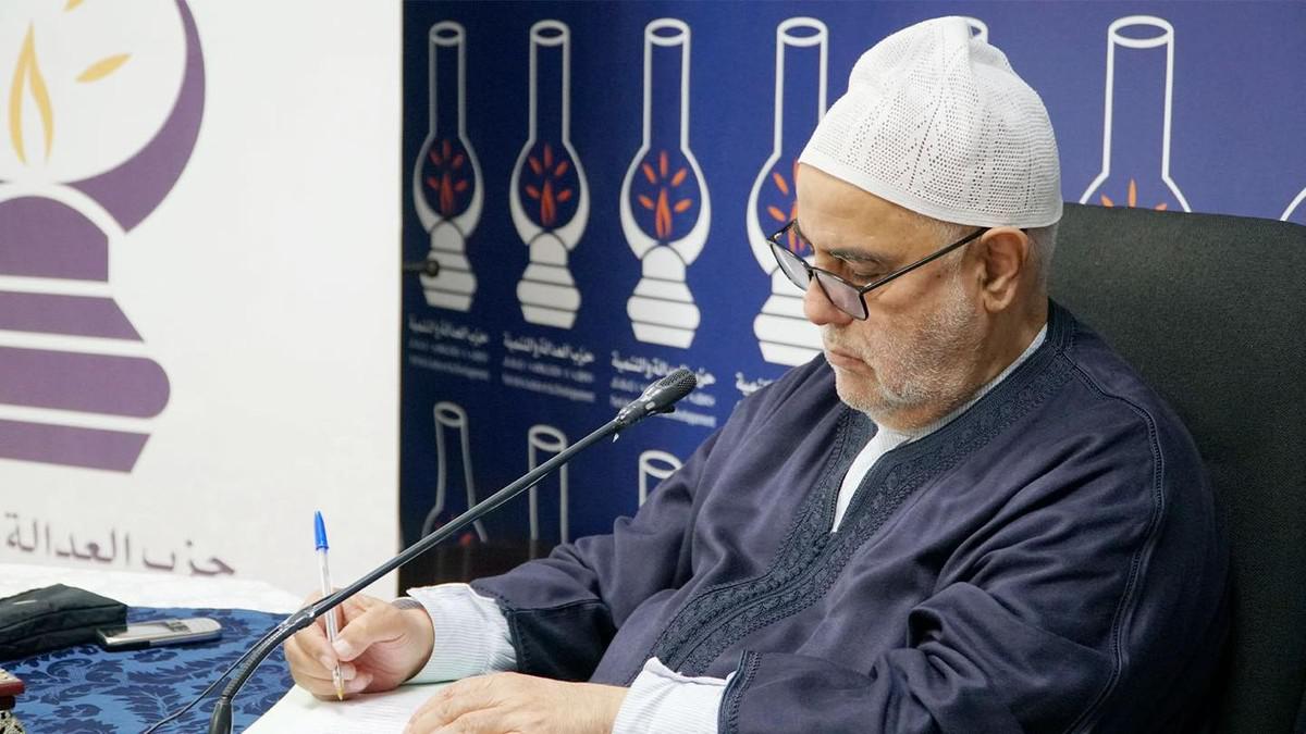 بنكيران فتح أكثر من جبهة داخل حزب العدالة والتنمية وخارجه