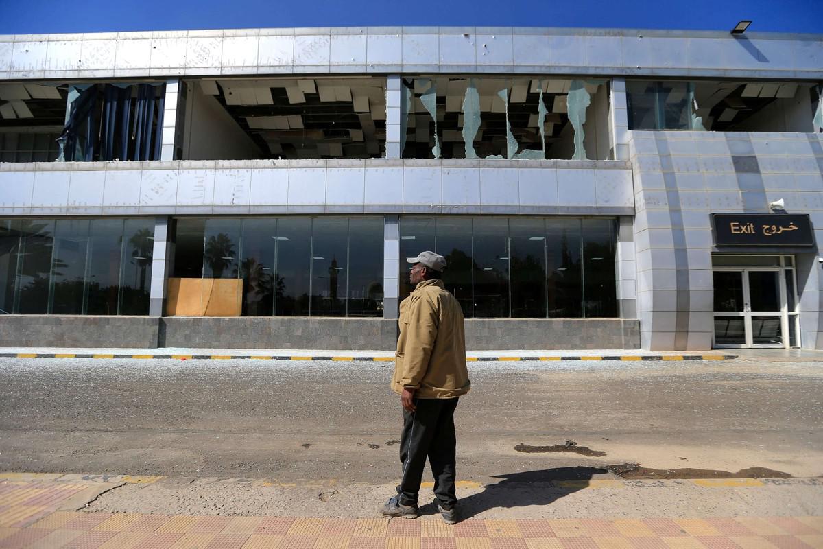 تنديد أممي باستهداف مطار يعتبر قاعدة لتقديم المساعدات الانسانية في اليمن