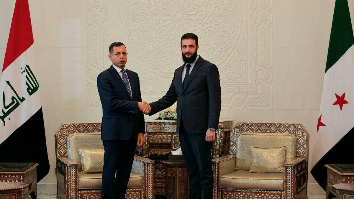 رئيس هيئة تحرير الشام أبو محمد الجولاني يستقبل رئيس المخابرات العراقية حميد الشطري في دمشق