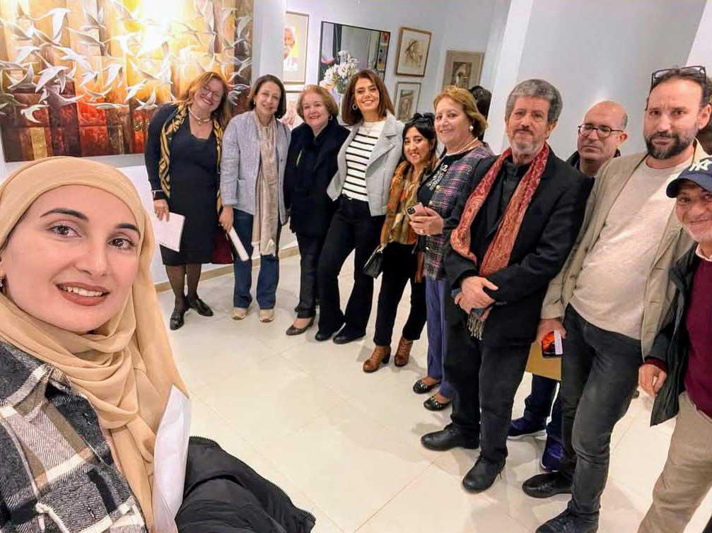 من الافتتاح
