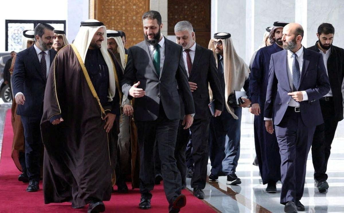 الدوحة تكثف جهودها لتأمين نصيبها من كعكة إعادة إعمار سوريا 