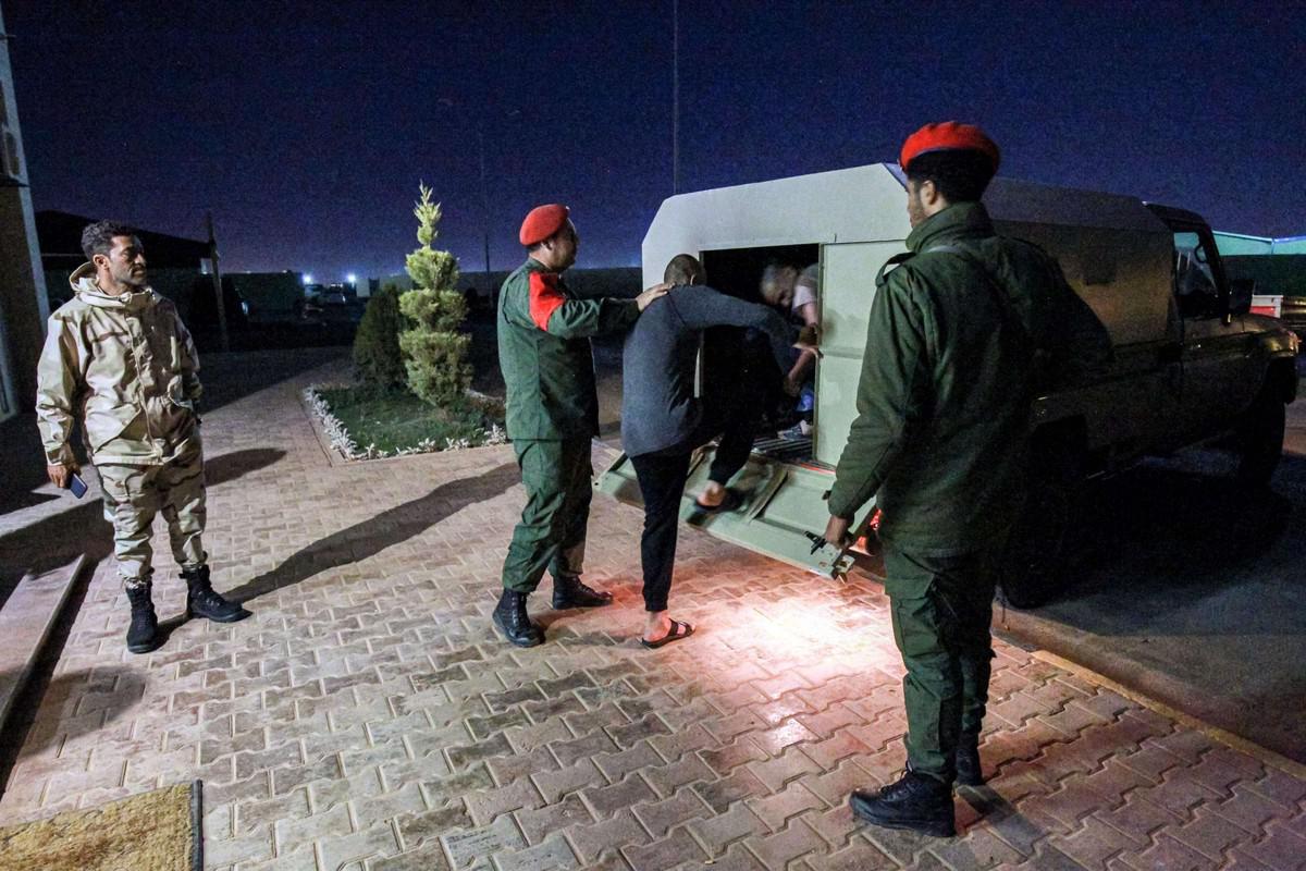 الشرطة العسكرية تحقق مع متورطين في تعذيب سجناء