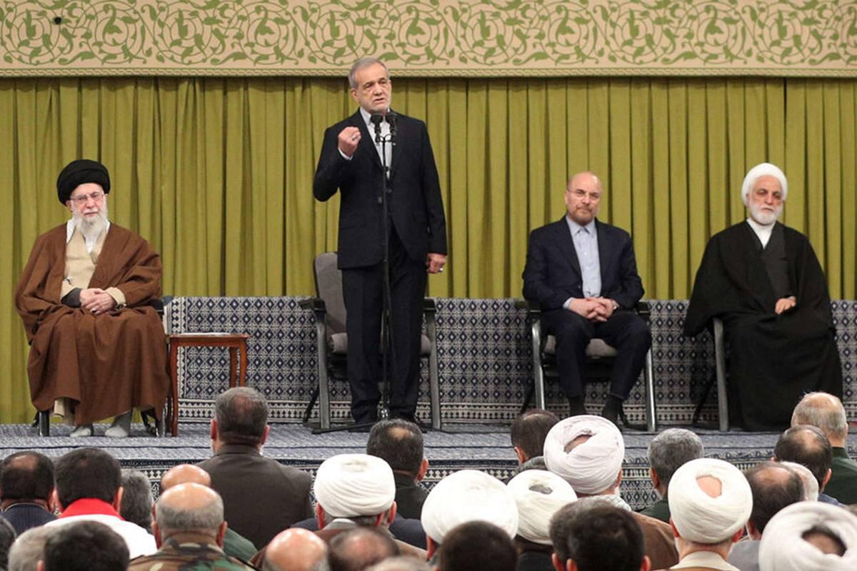 المرشد الإيراني الأعلى والرئيس الإيراني وكبار المسؤولين