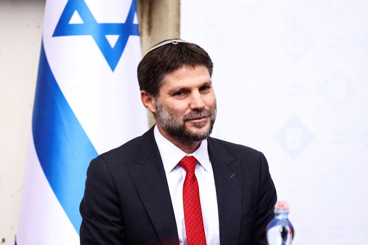 سموتريتش يعتبر أن اتفاق الهدنة يبعث تبعث رسالة رهيبة إلى أعداء إسرائيل 