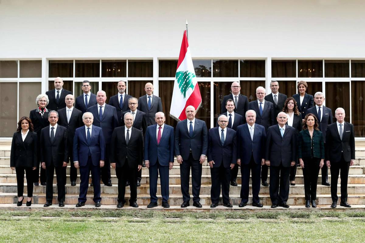 الرئاسة اللبنانية الثلاثية مع الحكومة