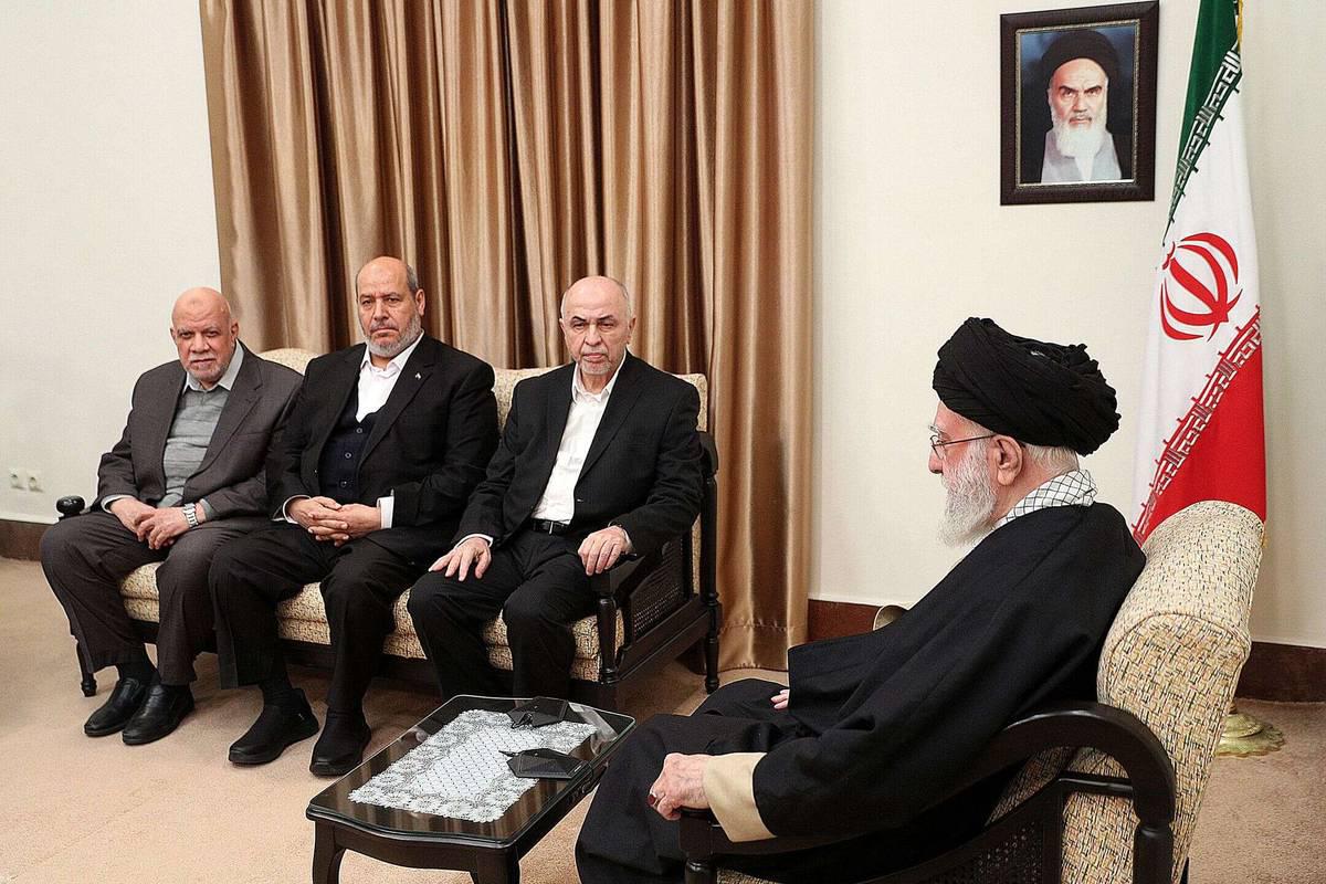 المرشد الأعلى علي خامنئي يوصي قادة حماس بوقف الفنطازيا