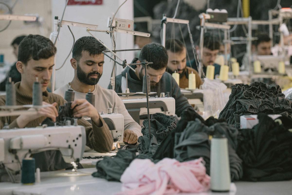 السوريون قدموا مساهمات كبيرة في قطاع النسيج التركي