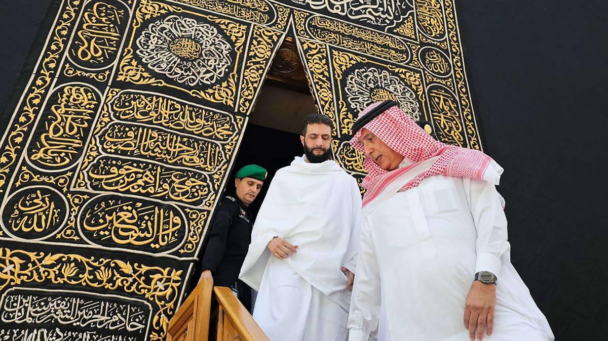 الرئيس السوري أحمد الشرع يزور الحرم الشريف