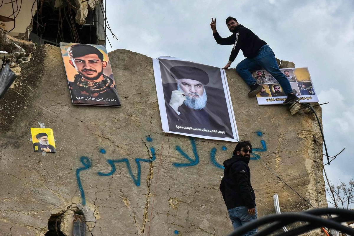 لبنانيون يستعدون لجنازة نصرالله