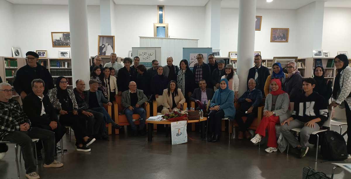 مائدة مستديرة نقدية