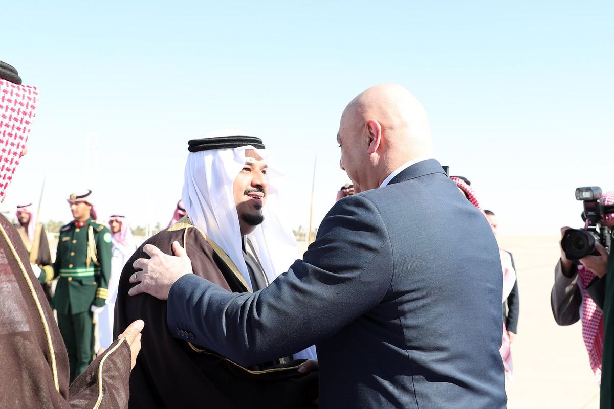 عون يؤكد أن زيارته إلى السعودية فرصة لتقوية العلاقات 