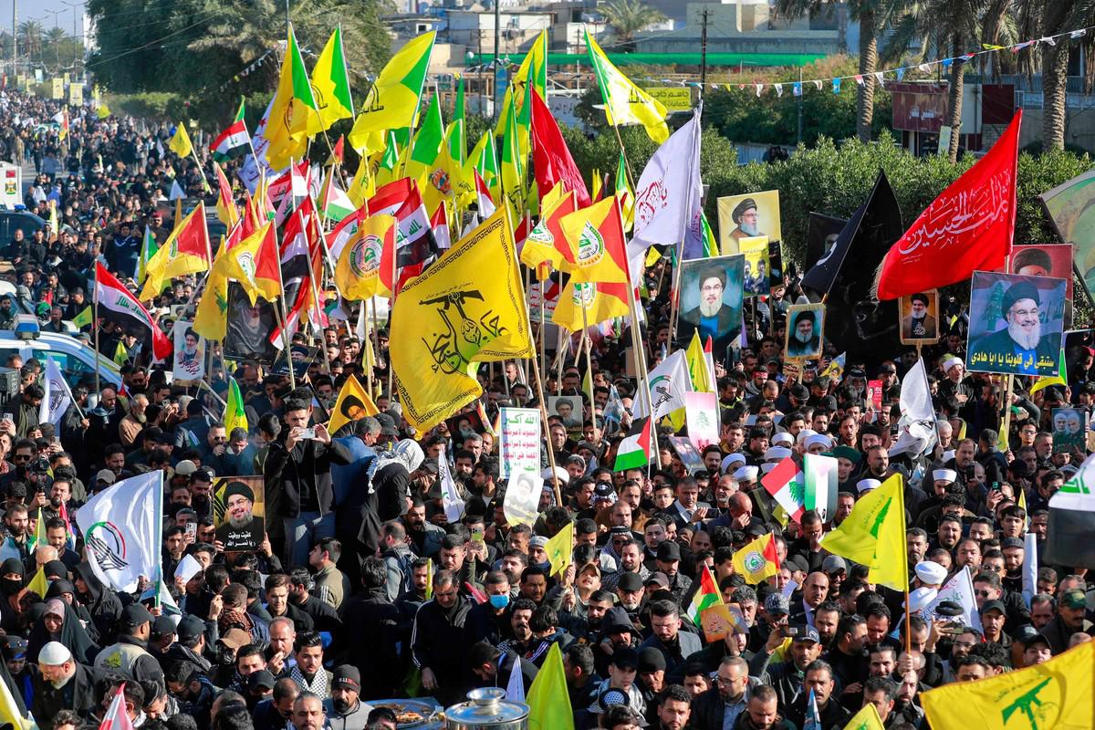 إيران تحرك أتباعها في المنطقة